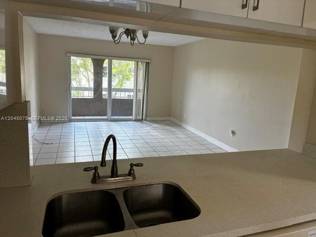 VILLAGE OF KINGS CREEK CO · #K310 in Miami - Photo 1