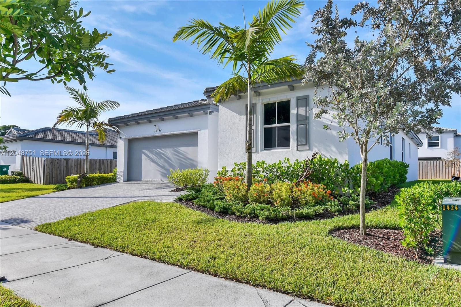 16344 SW 290th St photo 1