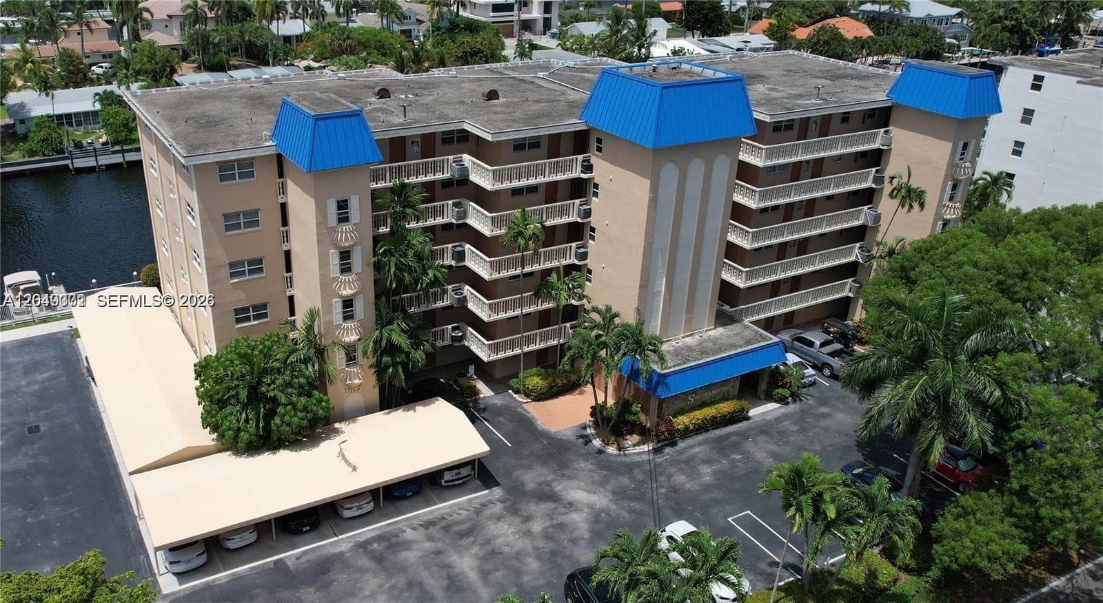 SOUTHAMPTON CONDO · #303 in Fort Lauderdale - Photo 1