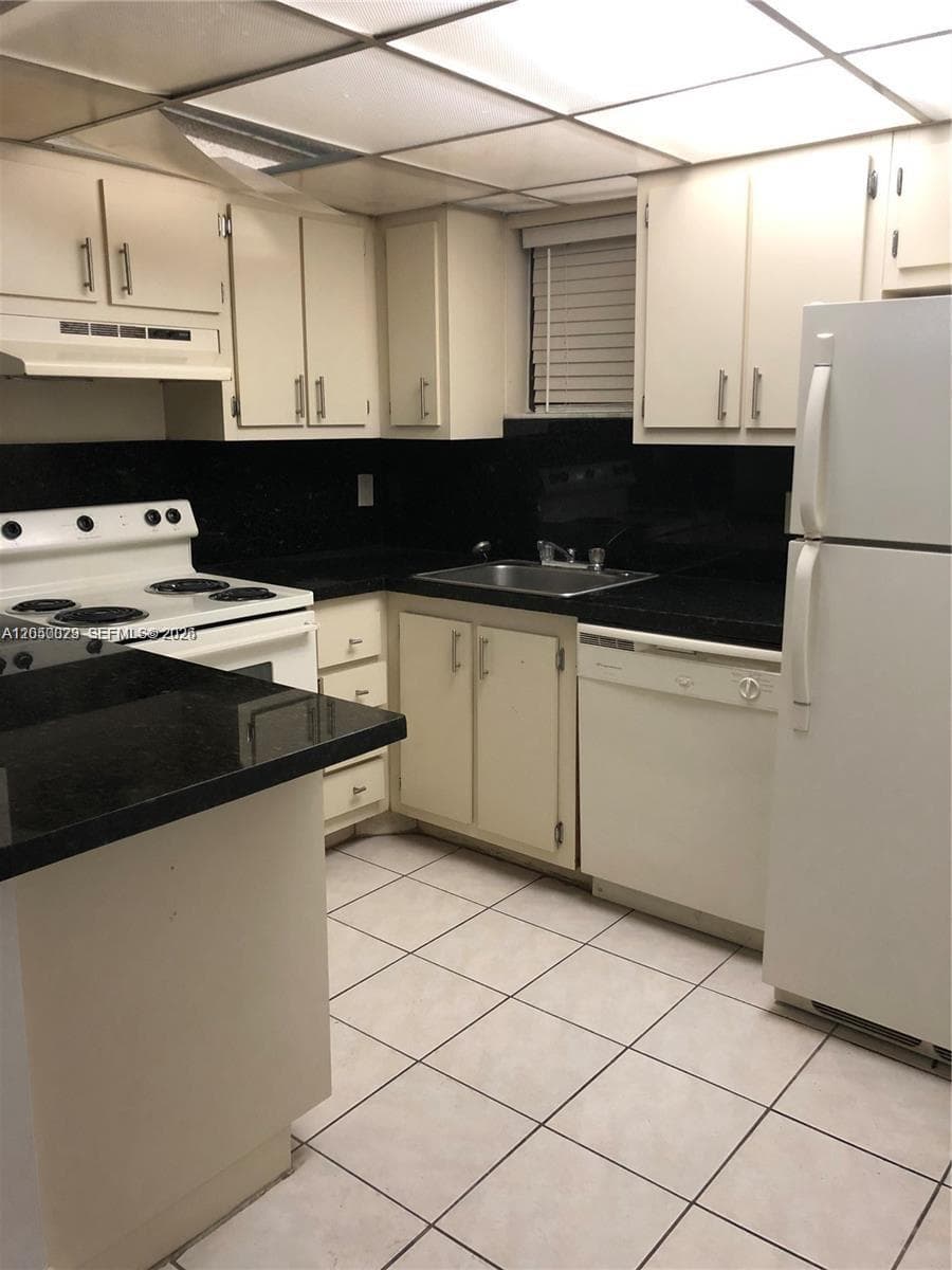 LAS VISTAS AT DORAL CONDO · #349 in Doral - Photo 1