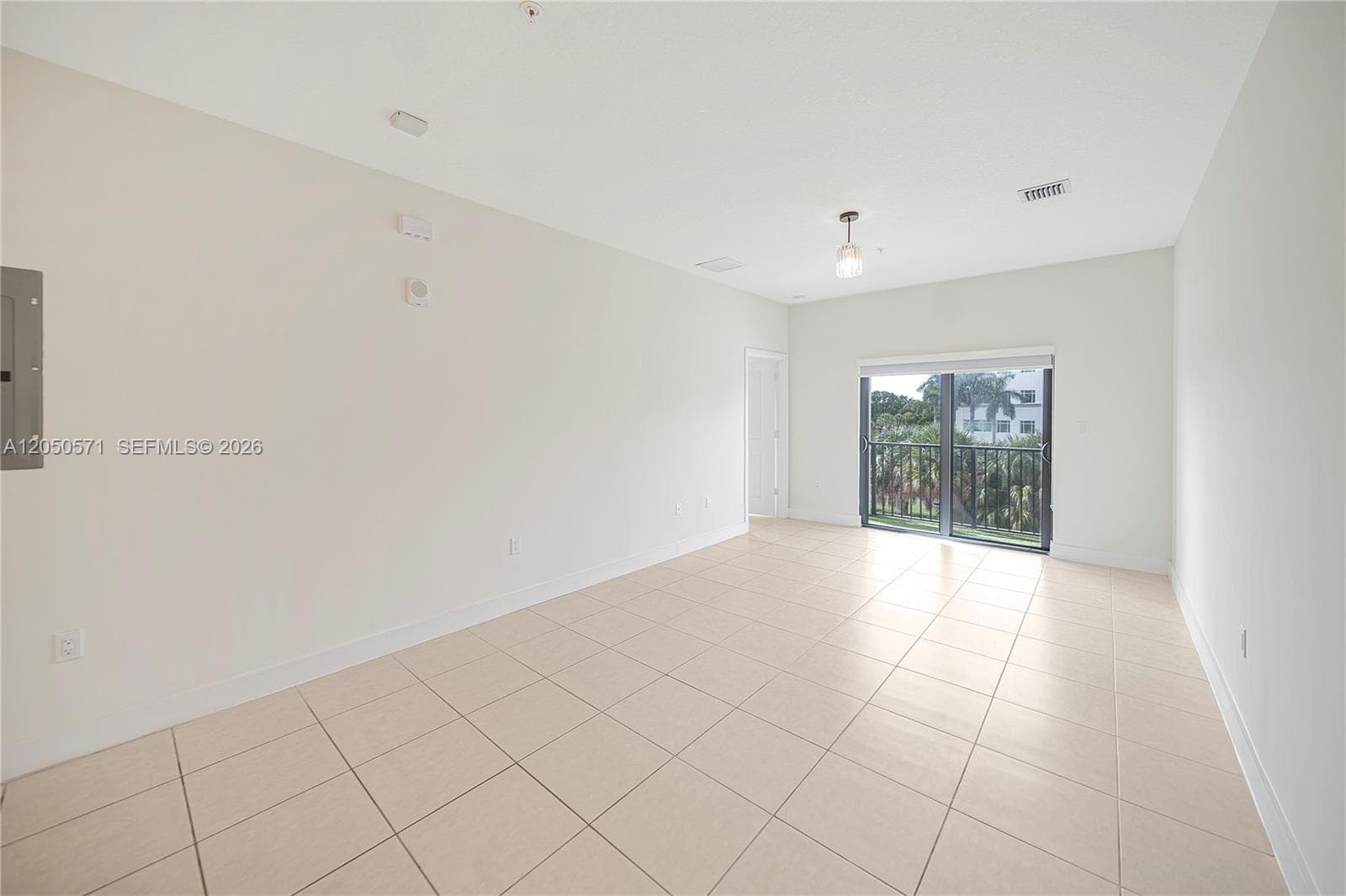 Urbana · #C-202 in Doral - Photo 1