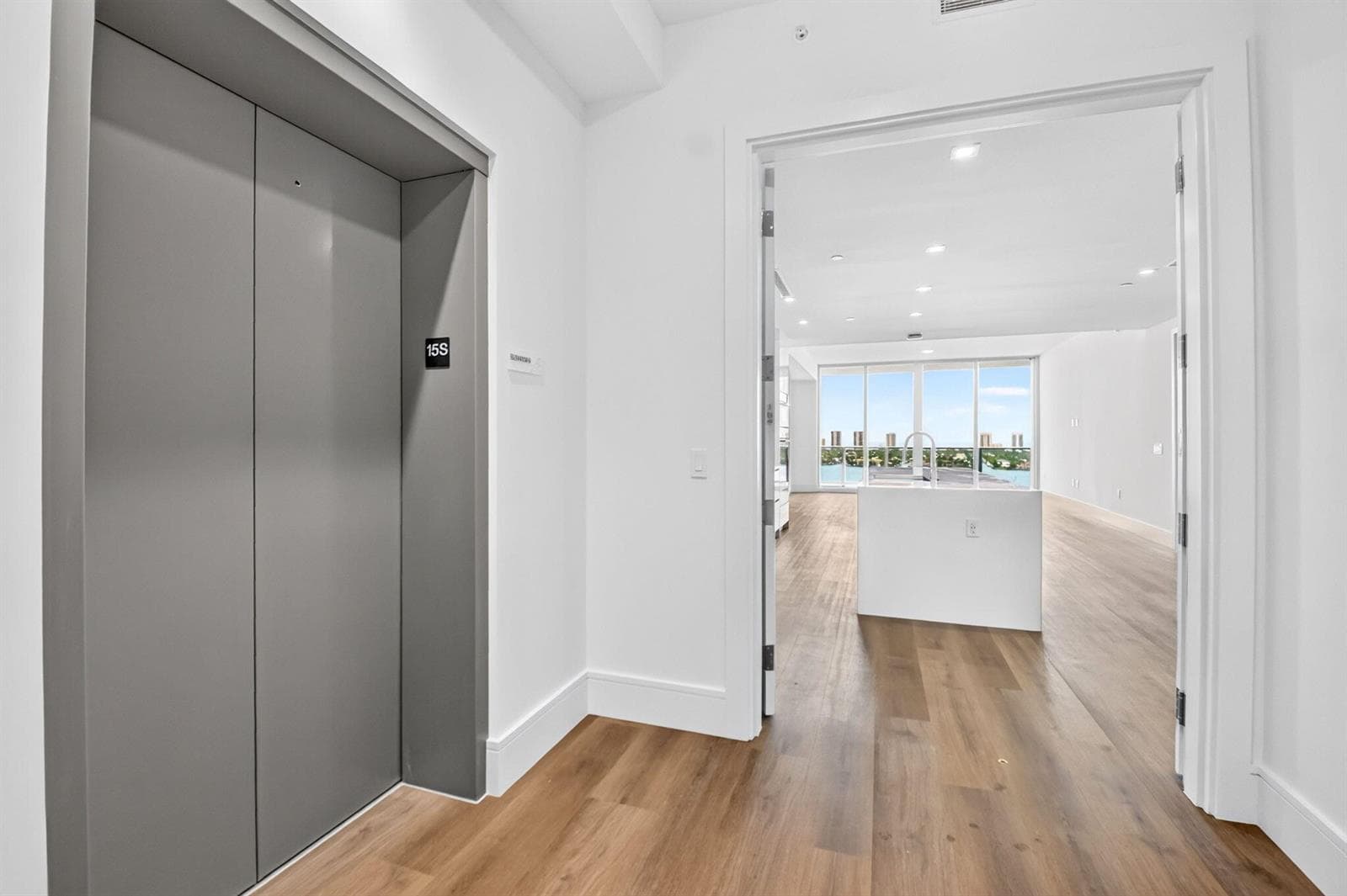 Private Foyer