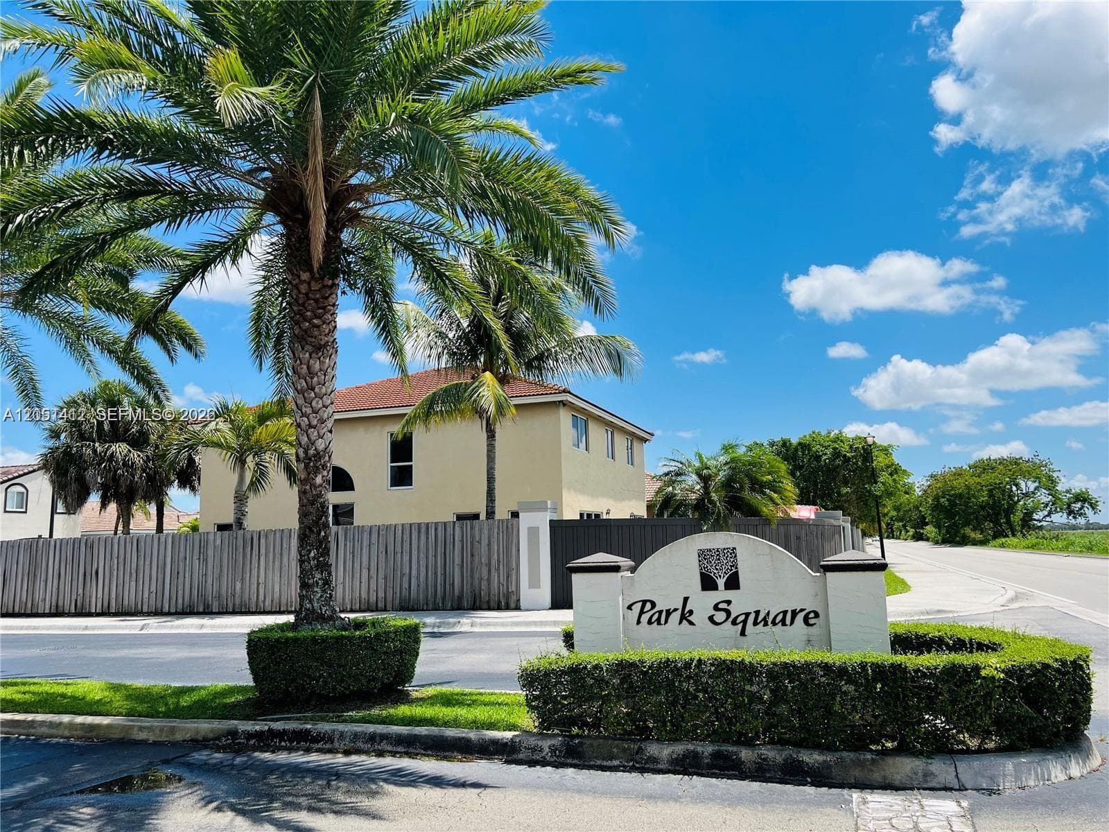 16453 SW 75th Ter photo 1