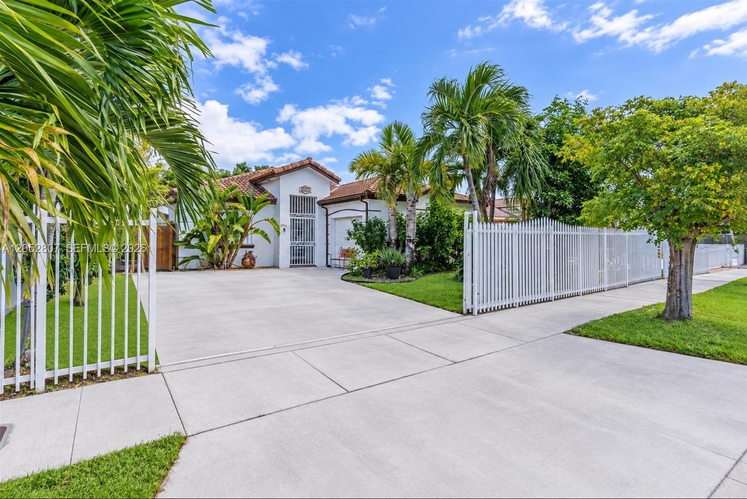 25237 SW 133 PL photo 1