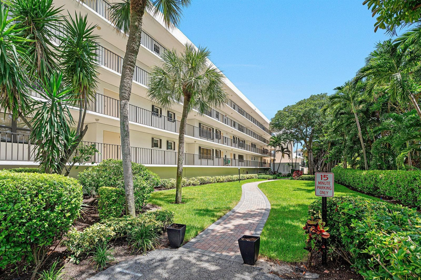 277 N Ocean Boulevard #1040