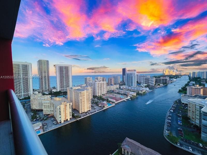 BEACHWALK RESORT · #R1503 in Hallandale Beach - Photo 1