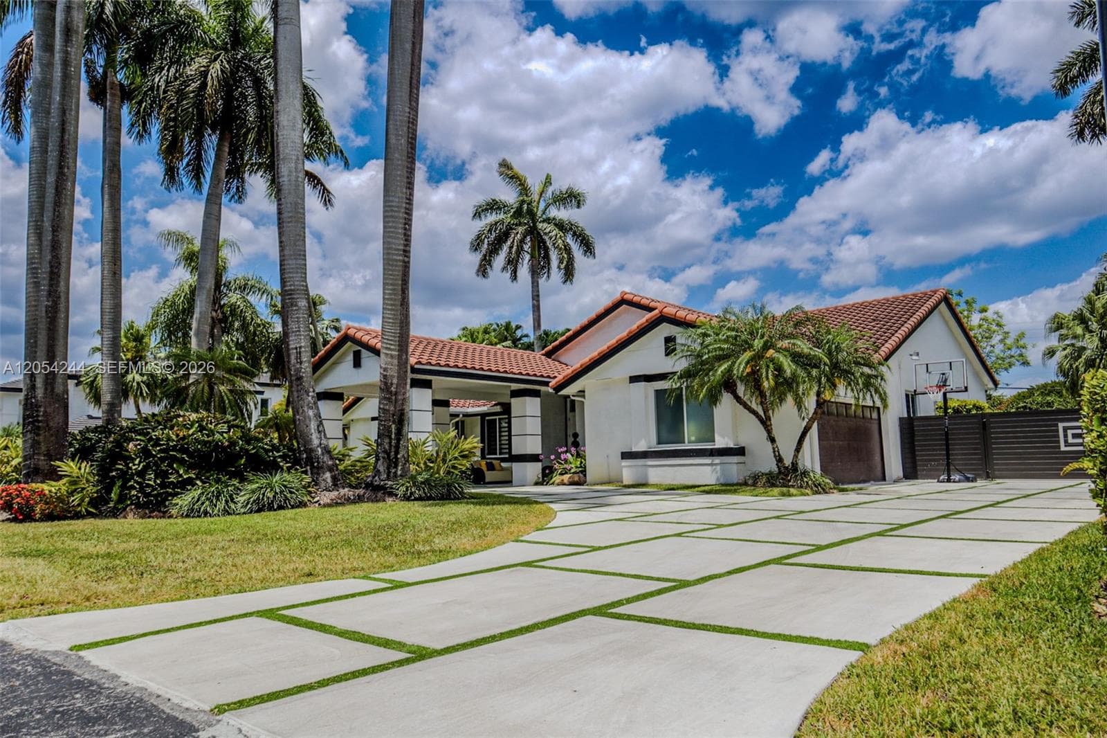 11929 SW 72 TER photo 1