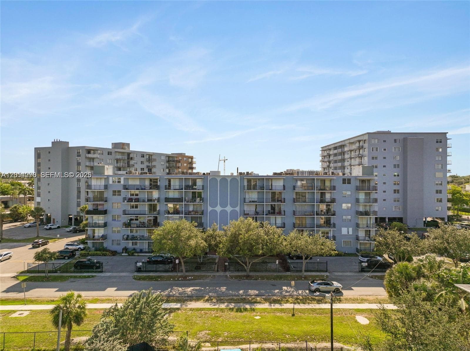 THREE HORIZONS EAST CONDO · #402 in North Miami - Photo 1