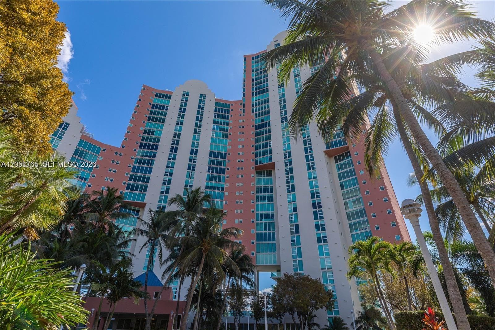 Hidden Bay · #706 in Aventura - Photo 1