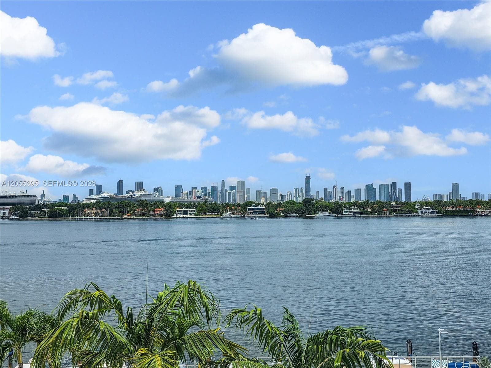 SOUTH BAY CLUB CONDO · #523 in Miami Beach - Photo 1