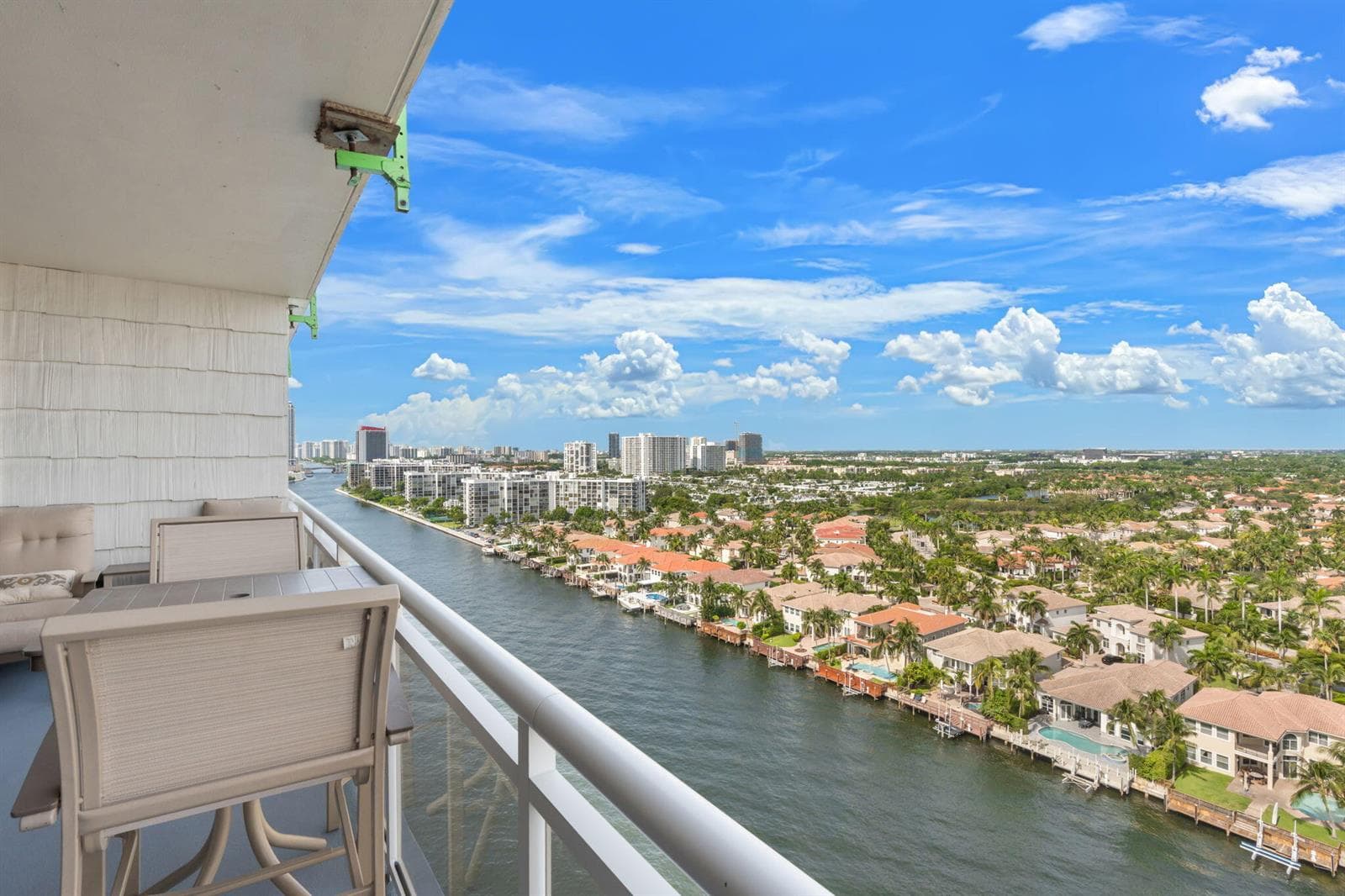 Intracostal view south