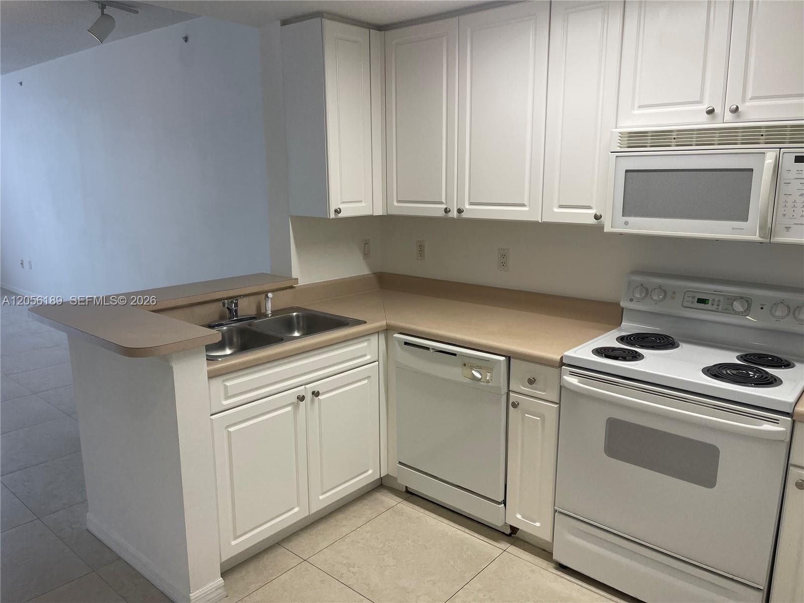 STRAND CONDO · #616 in West Palm Beach - Photo 1