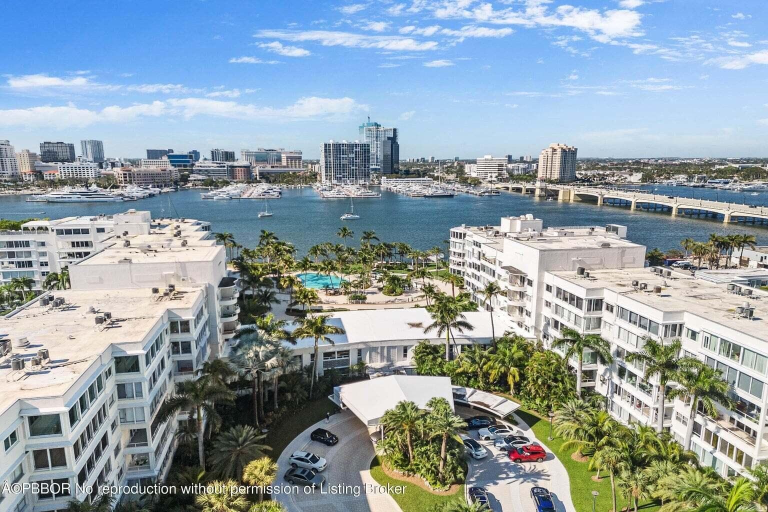 44 Cocoanut Row #222b