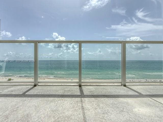 ARLEN BEACH CONDO · #1508 in Miami Beach - Photo 1