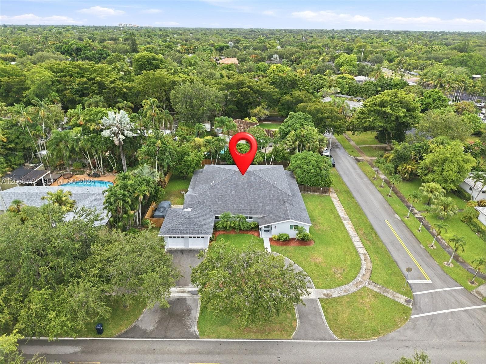 15845 SW 87th Ave photo 1