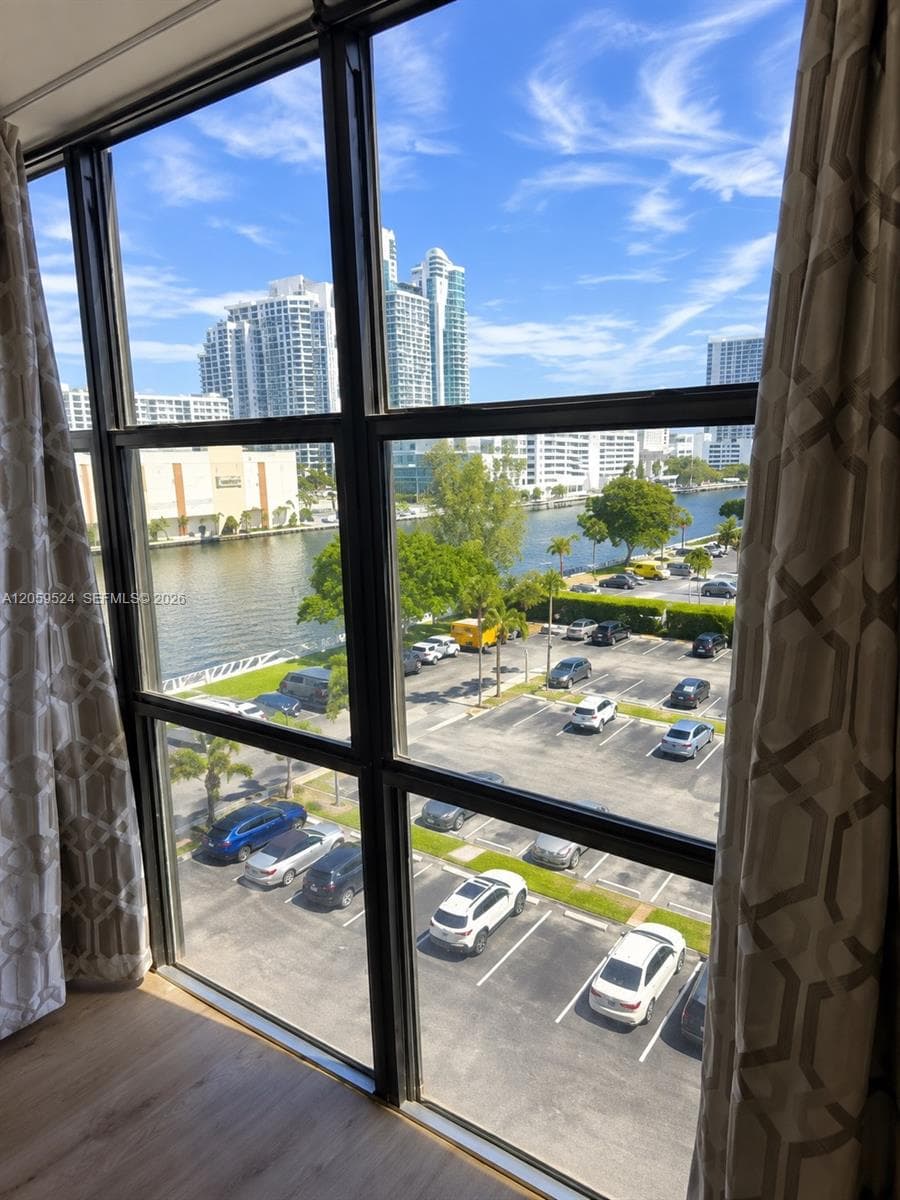 OCEANVIEW PARK CONDO · #716 in Hallandale Beach - Photo 1