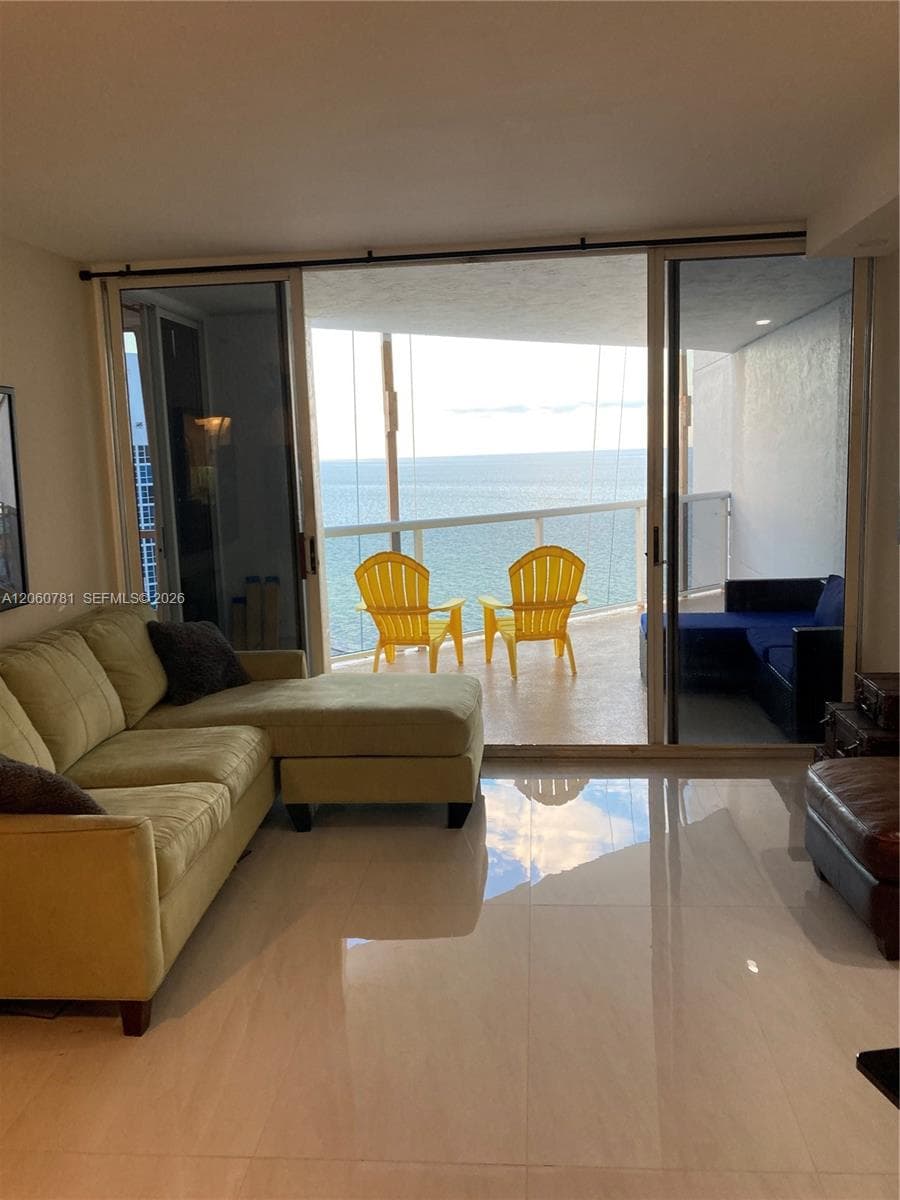 THE STERLING CONDO · #1701 in Miami Beach - Photo 1