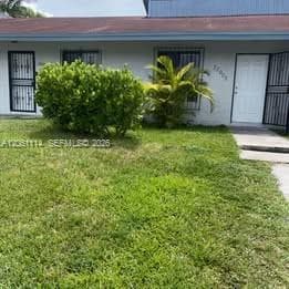 28008 SW 140th Ct photo 1