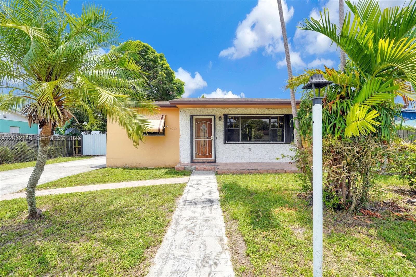 11230 SW 188th St photo 1