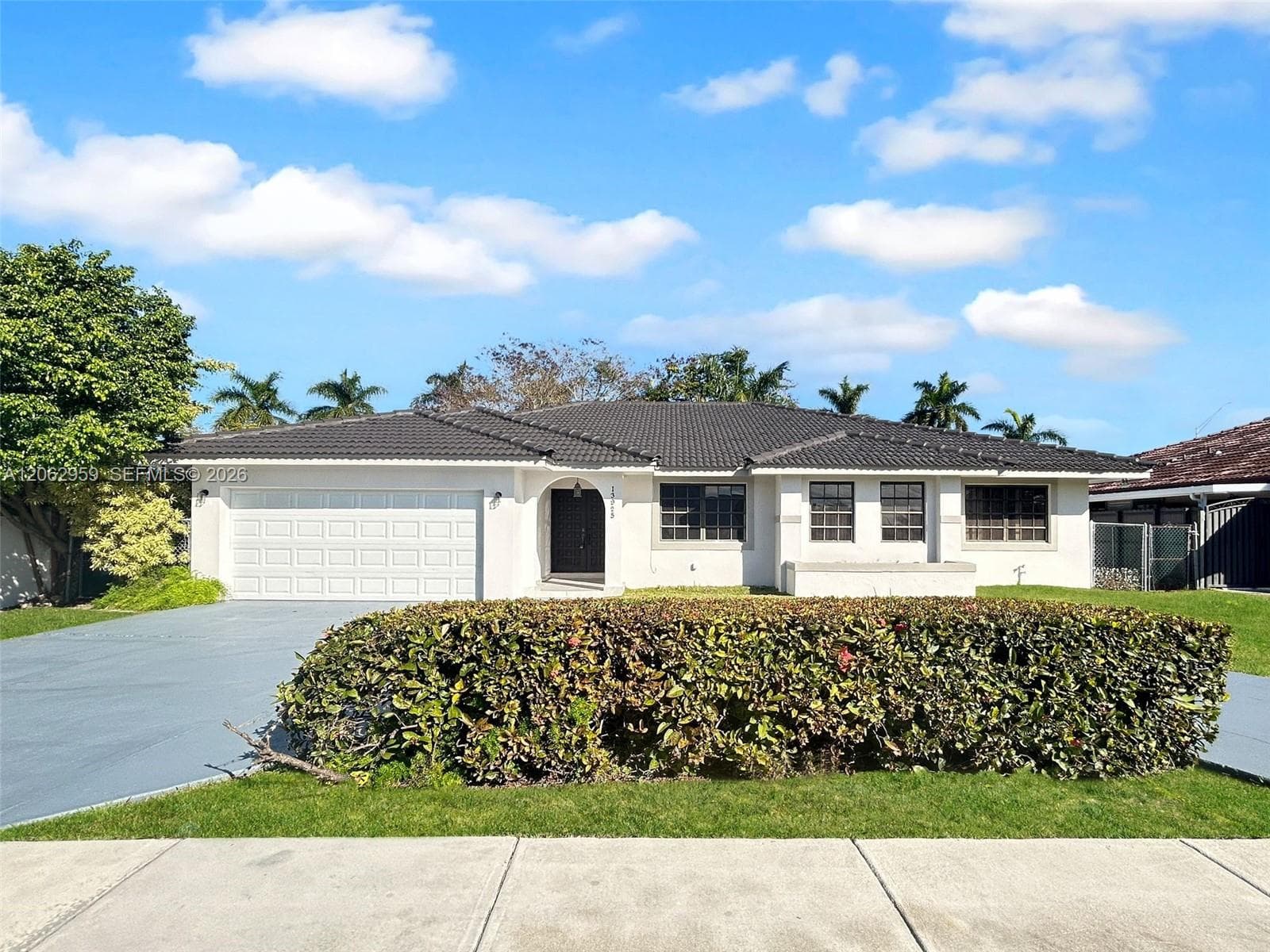 13925 SW 26th Ter photo 1