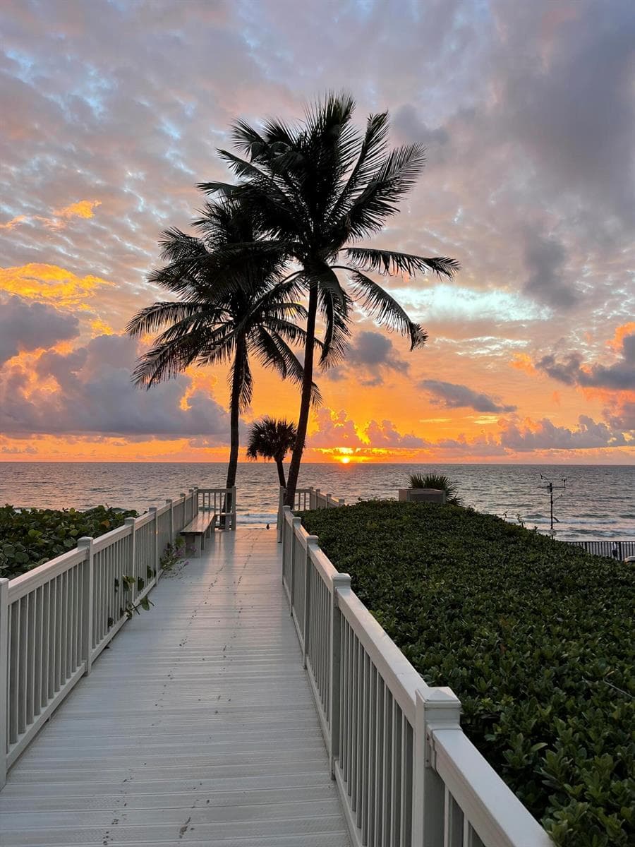 2001 N Ocean Boulevard #301