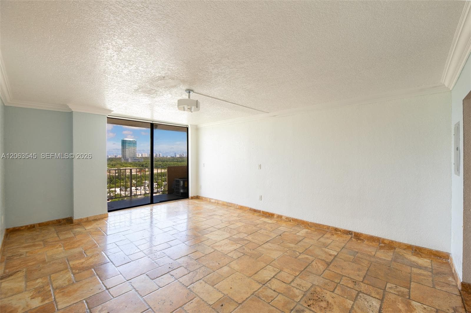VECINO DEL MAR CONDO · #1503 in North Miami - Photo 1