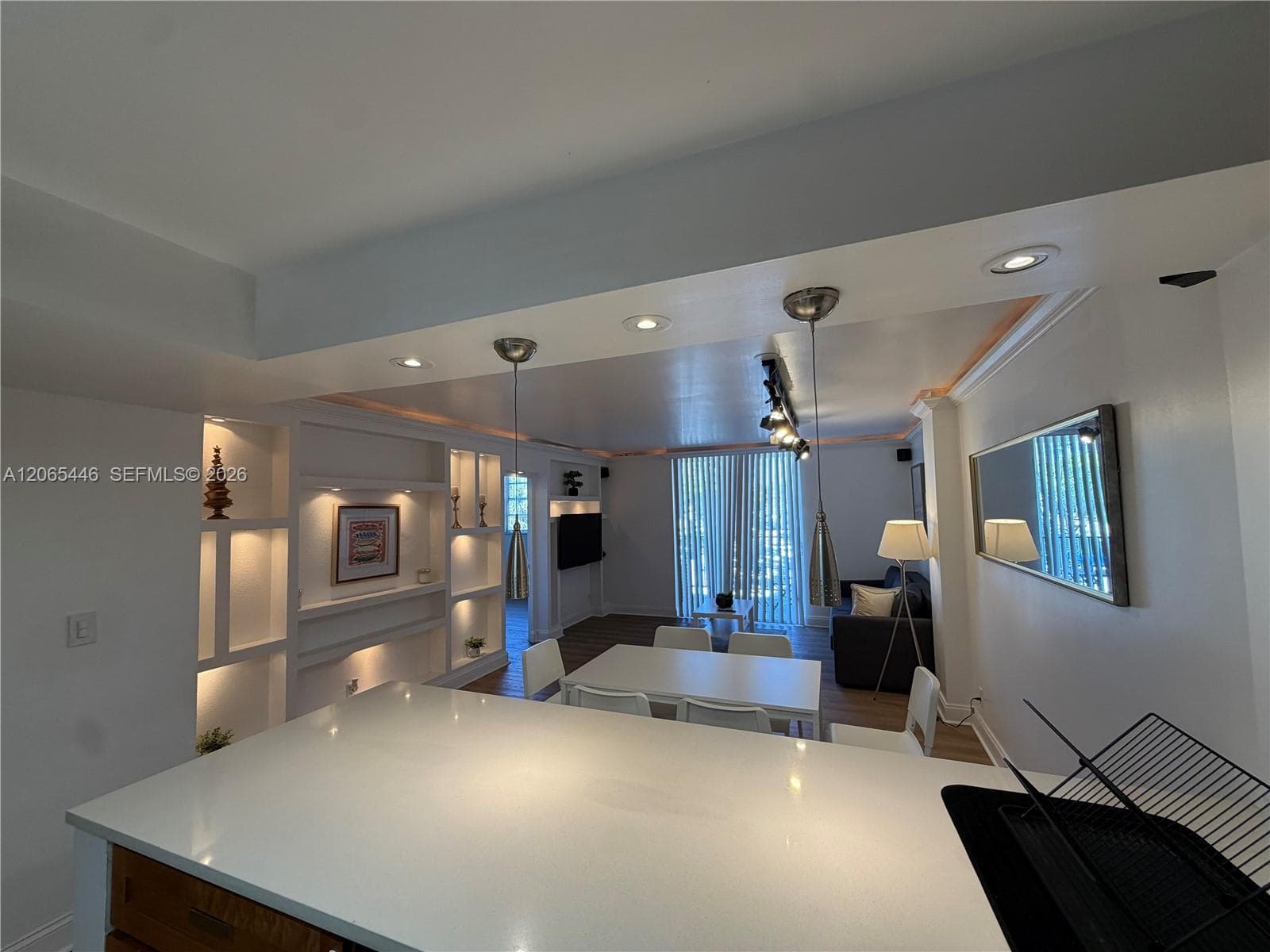 ISLAND SHORES CONDO · #201 in North Miami Beach - Photo 1
