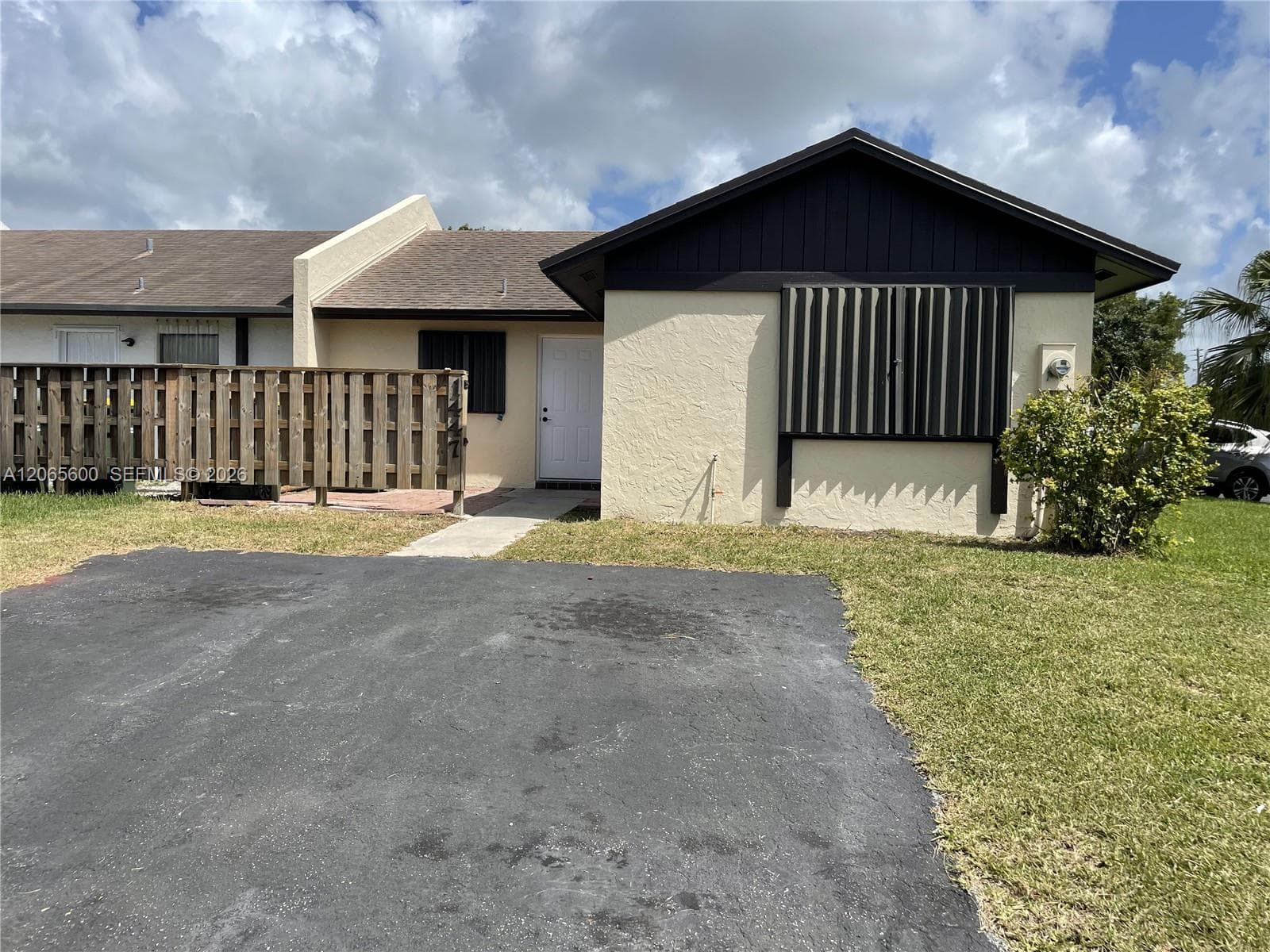1447 Towhee St photo 1