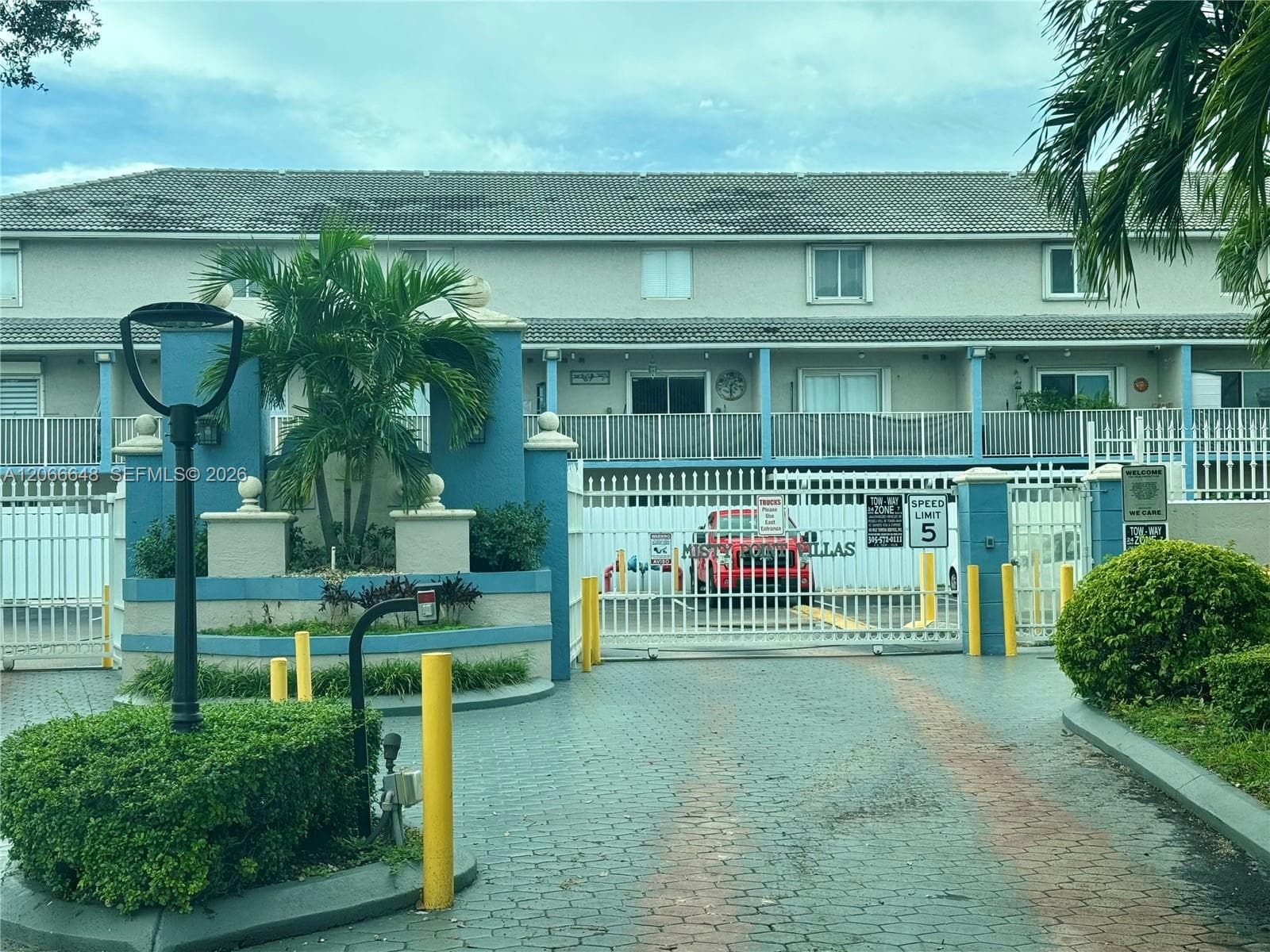 MISTY POINT VILLAS CONDO · #105G in Hialeah Gardens - Photo 1