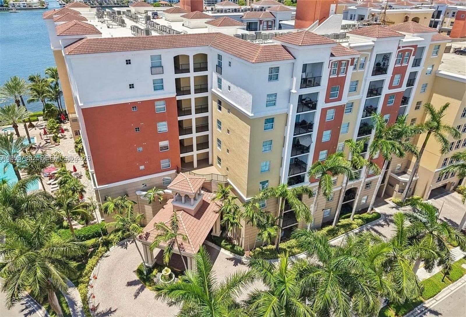 Porto Bellagio · #1105 in Sunny Isles Beach - Photo 1