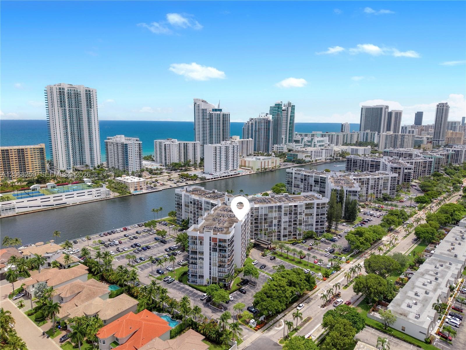 OCEANVIEW PARK CONDO · #1007 in Hallandale Beach - Photo 1