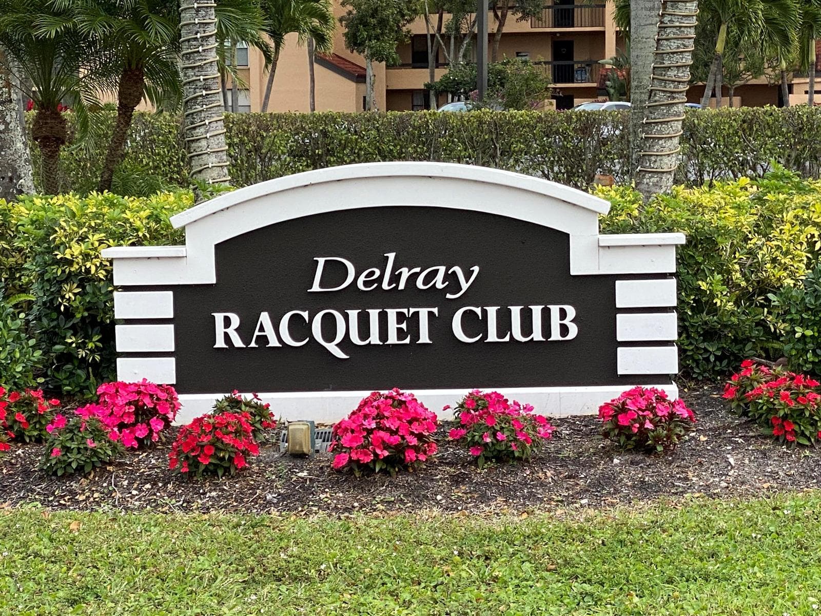 2255 Lindell Boulevard #4311