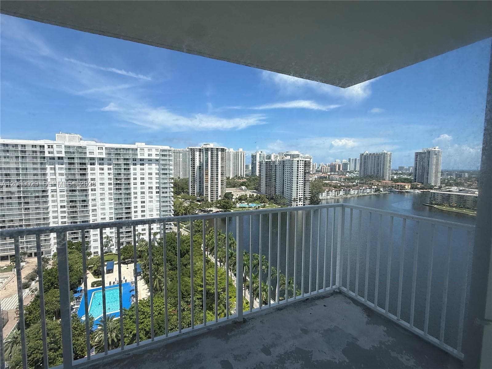 ADMIRALS PORT CONDO WEST · #1914W in Aventura - Photo 1