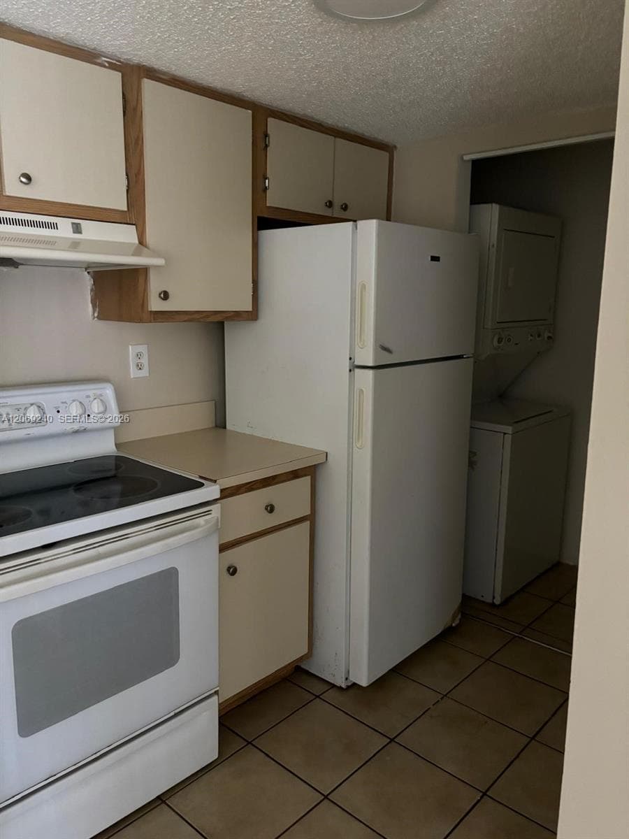 VILLA BELLINI CONDO · #310 in Hialeah - Photo 1