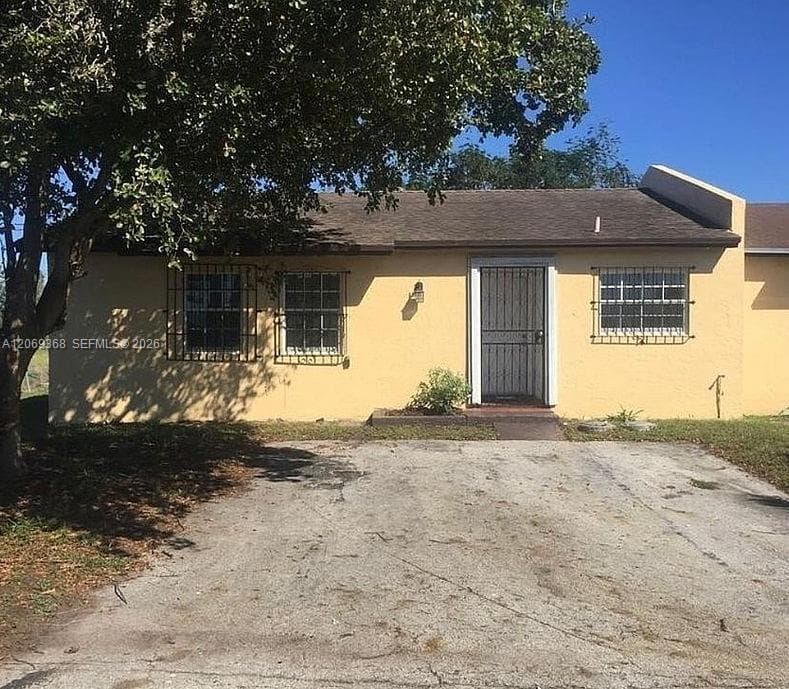 3009 NW 204th Ter photo 1