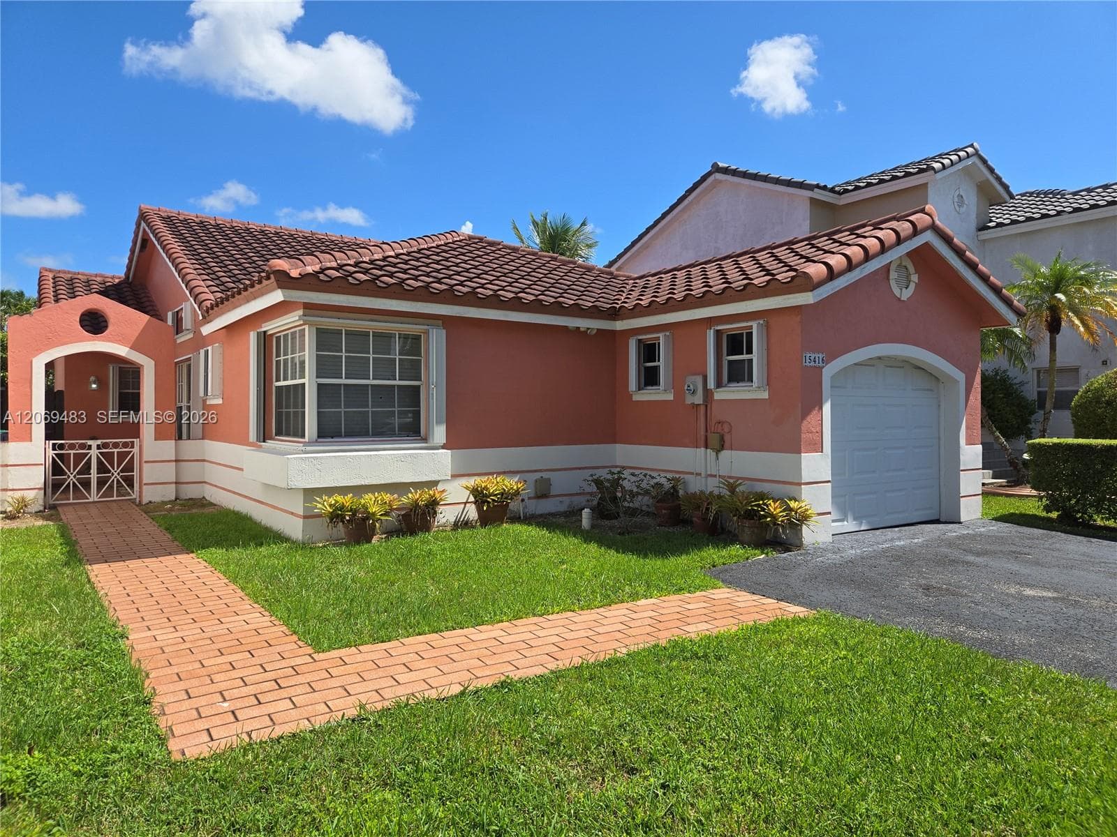 15416 SW 50th Ter photo 1