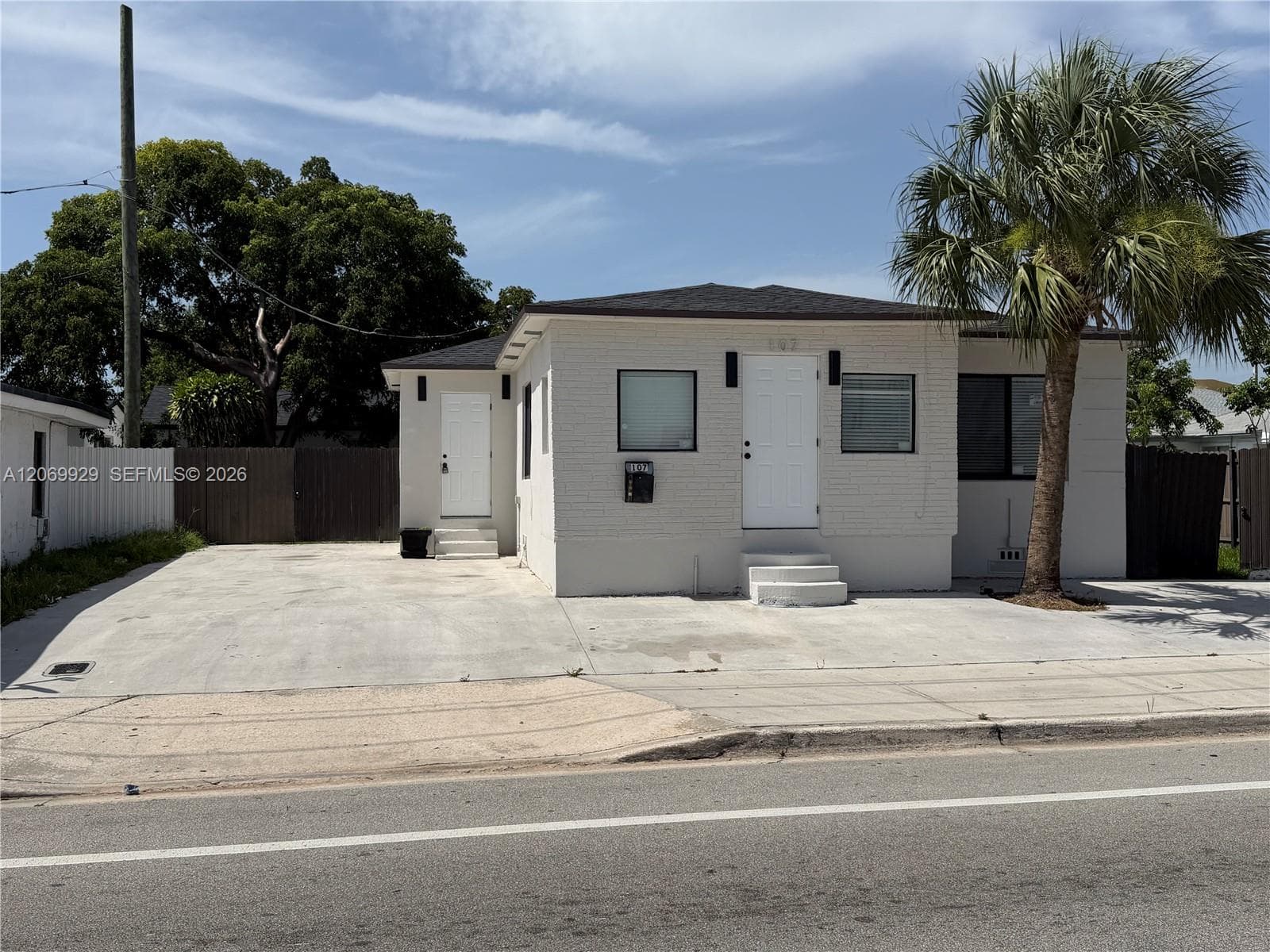 107 W Pembroke Rd #0 photo 1