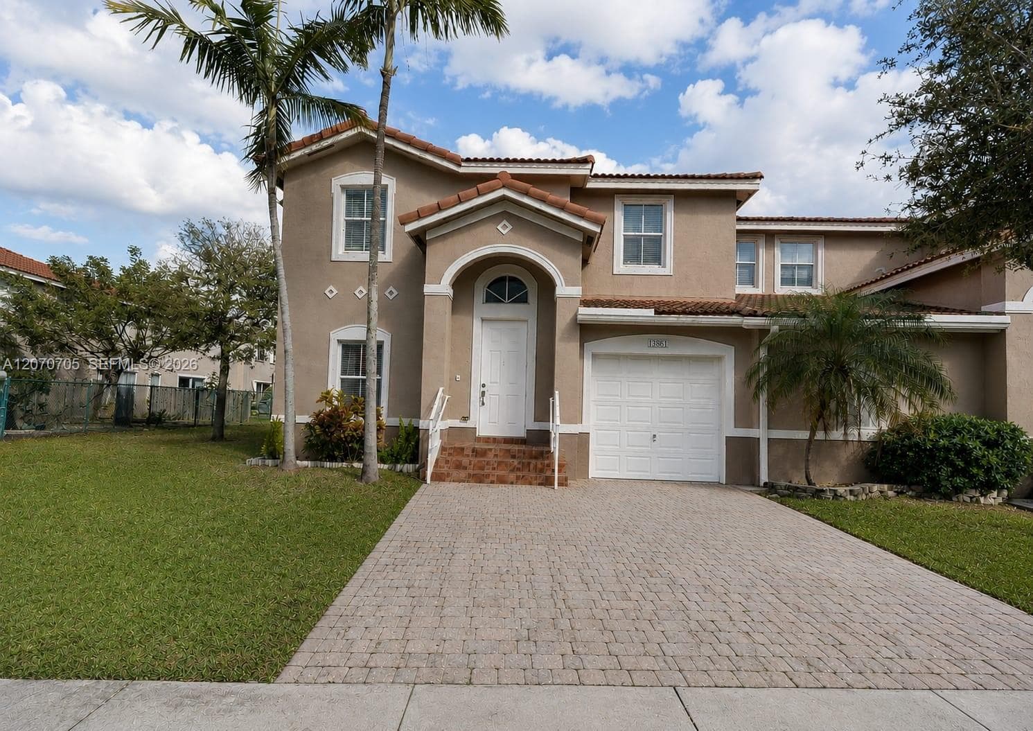 13861 SW 273rd Ter photo 1
