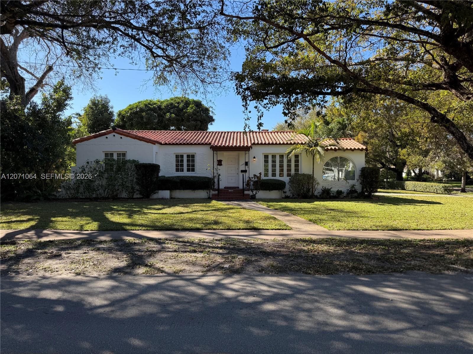 1700 Cortez St photo 1