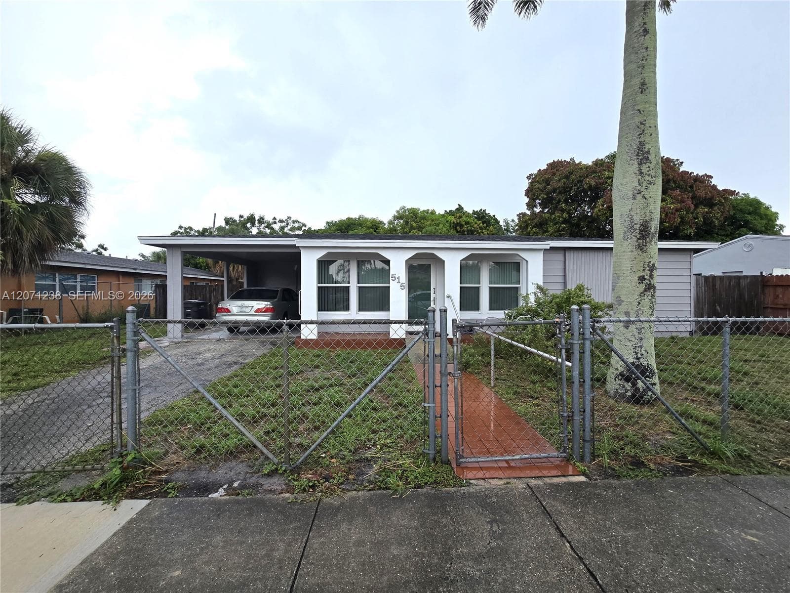 515 Hunter St photo 1