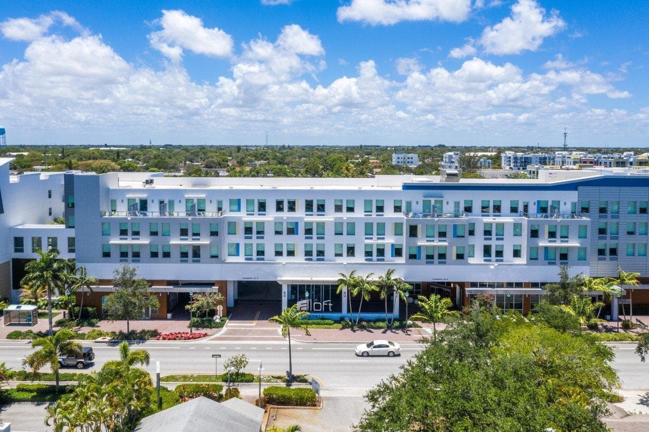 236 Se 5th Avenue #303