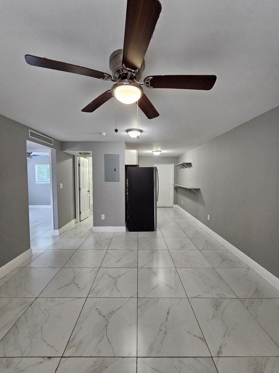 933 W 7th Street #A