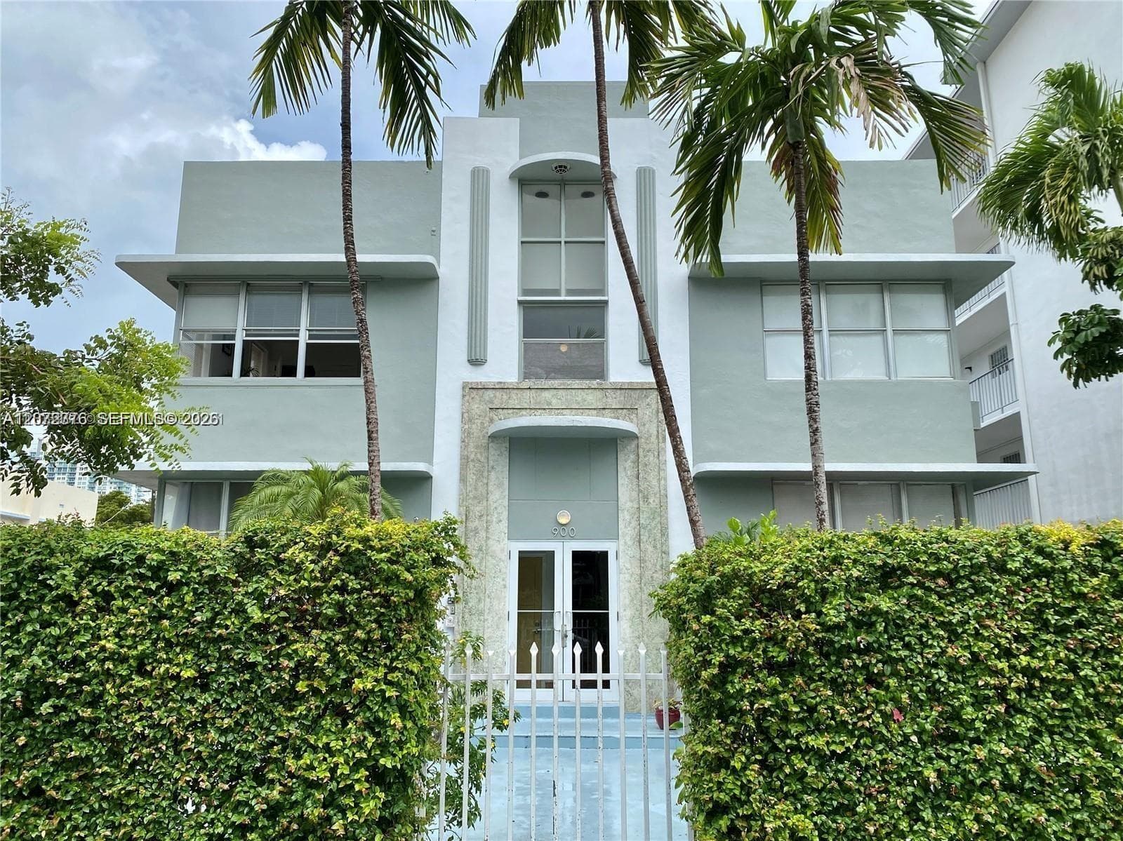 THE CORONET CONDO · #16 in Miami Beach - Photo 1