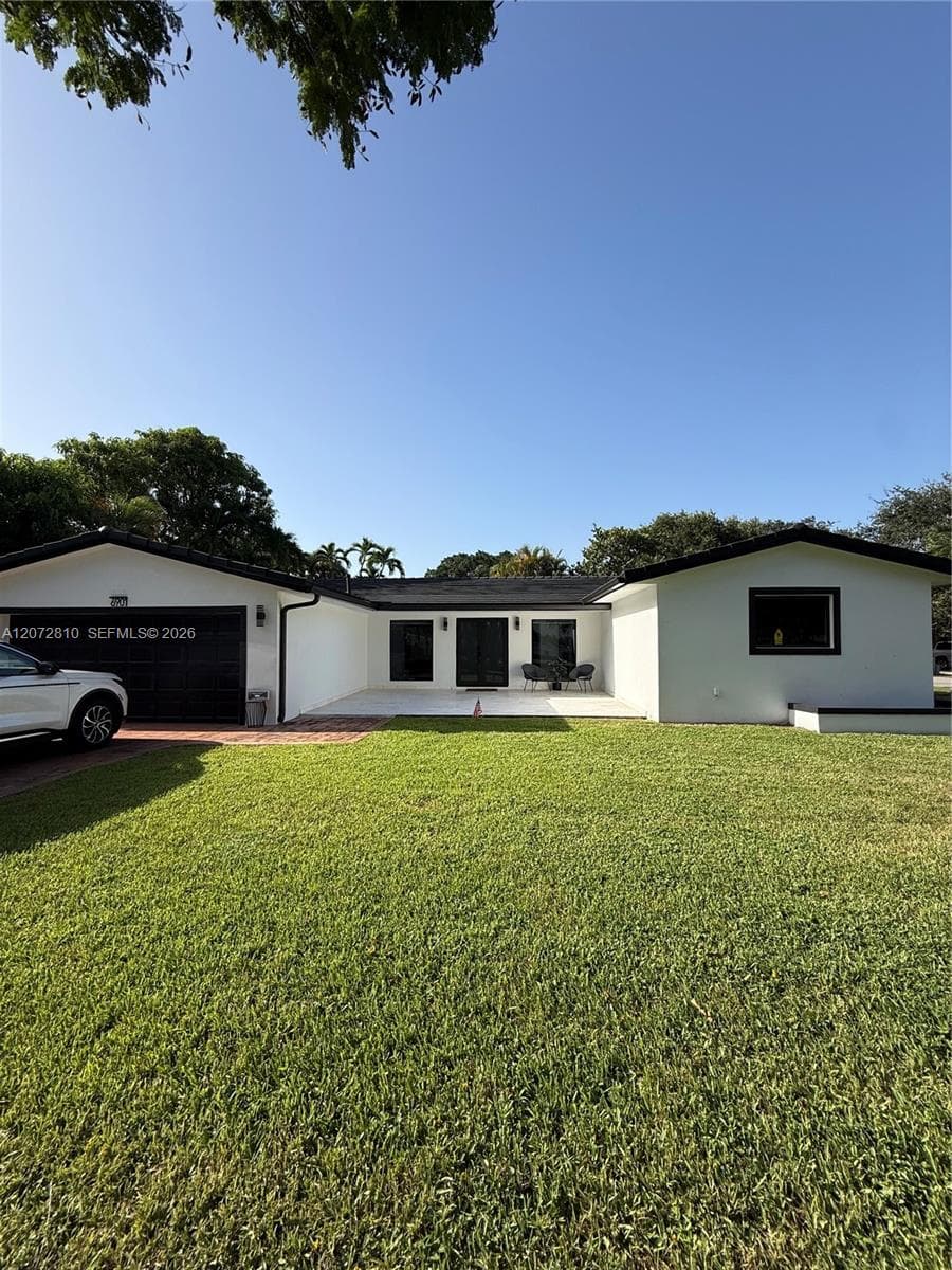 6901 S Miami Lakeway S photo 1
