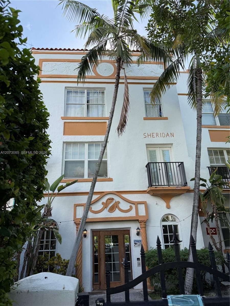 Sheridan Condo · #303 in Miami Beach - Photo 1