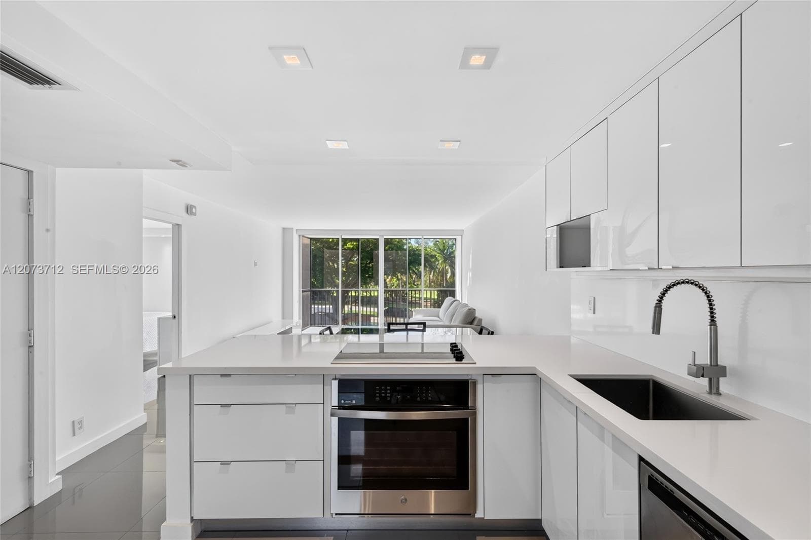 BRAVURA I CONDO · #310 in Aventura - Photo 1