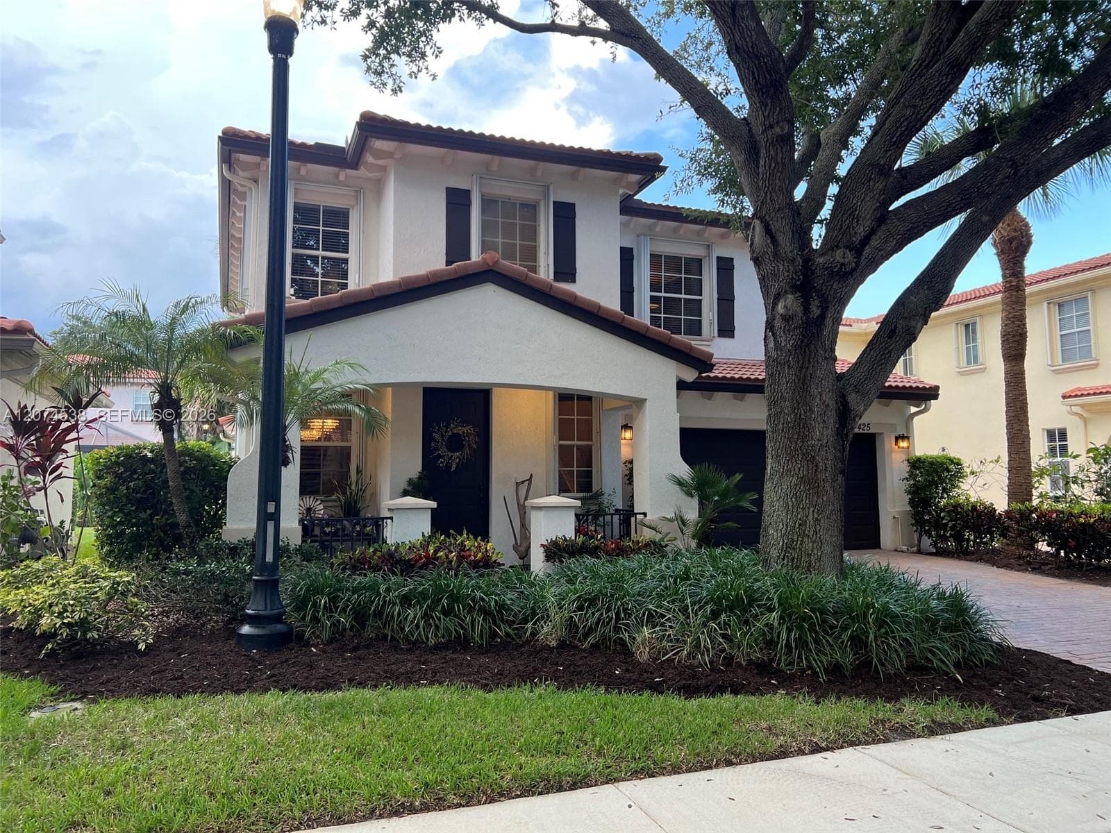 HOUSE FRONT