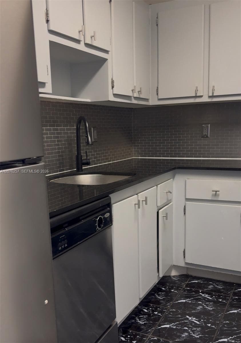 WILSHIRE CONDO · #803E in Miami - Photo 1