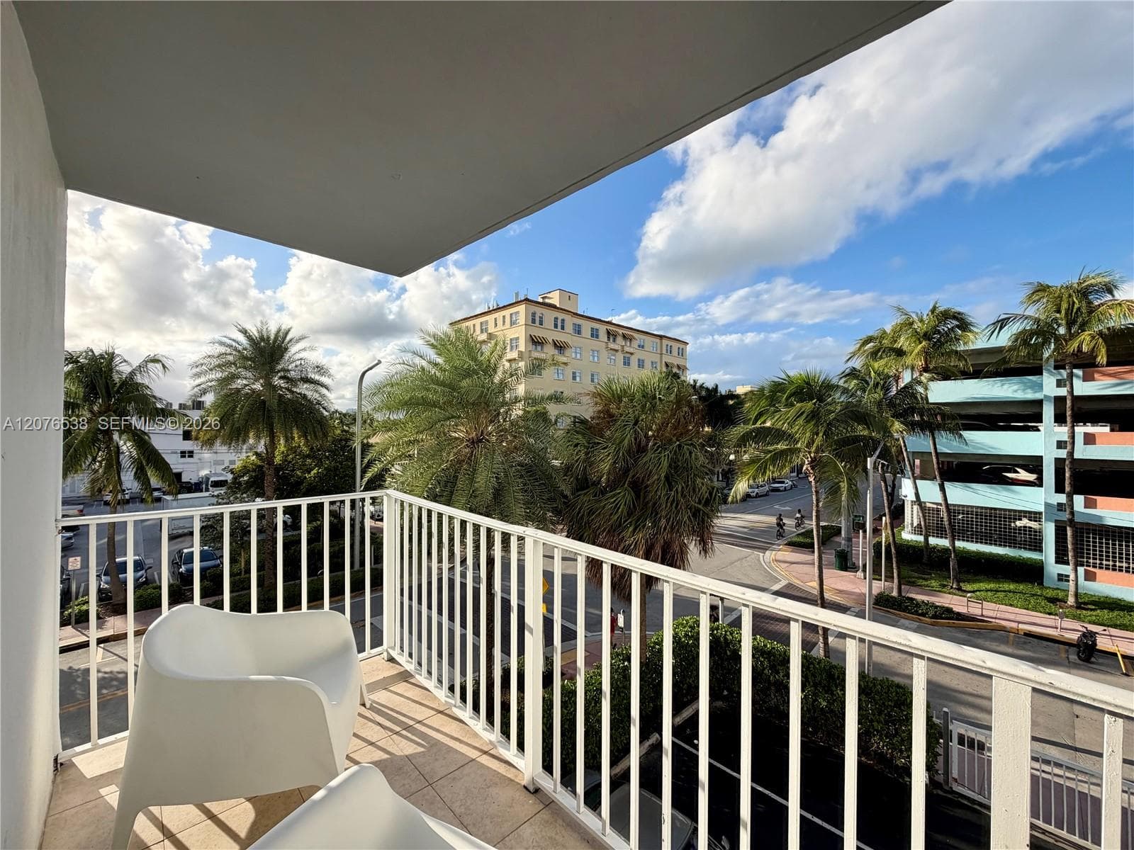 ISLANDER CONDO APTS · #304 in Miami Beach - Photo 1