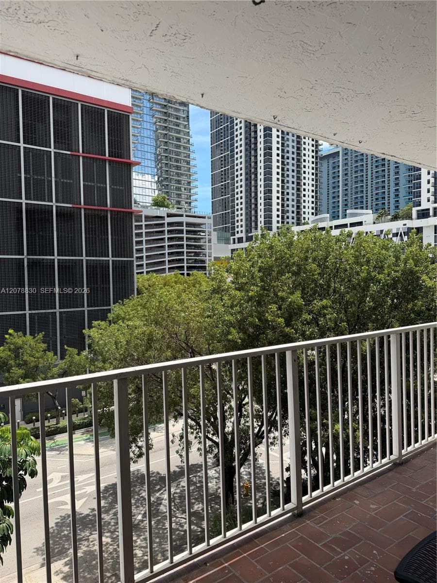 MADISON DOWNTOWN CONDO · #E-505 in Miami - Photo 1